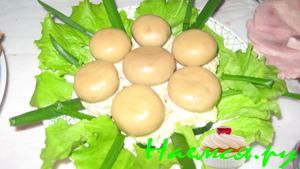 "Грибная полянка" с ветчиной