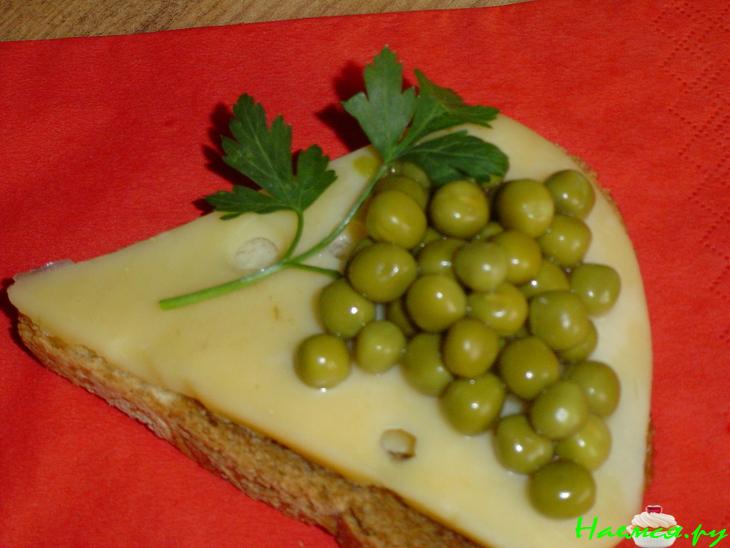 Бутерброд "Виноград"