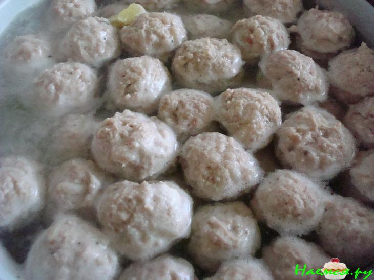 Суп картофельный с "ёжиками" для маленькой привереды Суп картофельный с "ёжиками" для маленькой привереды