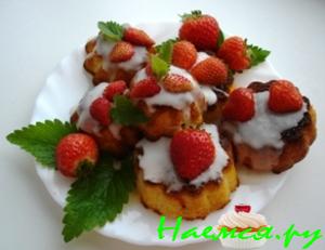 Манные кексики под сахарной глазурью Манные кексики под сахарной глазурью