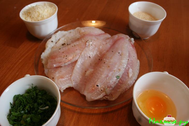 Тилапия в корочке из пармезана и трав с Запеченным томатным соусом