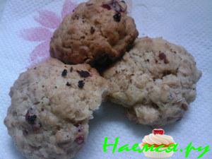 Овсяное печенье с вишней Овсяное печенье с вишней