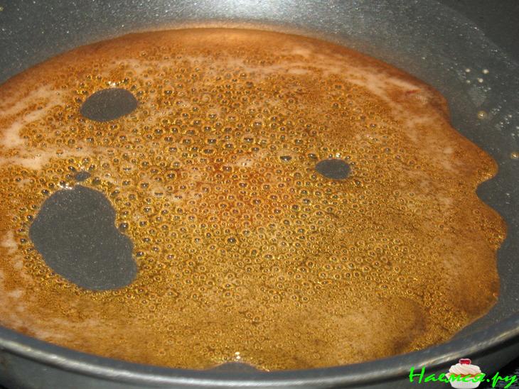 Свиные ребрышки в карамельном соусе