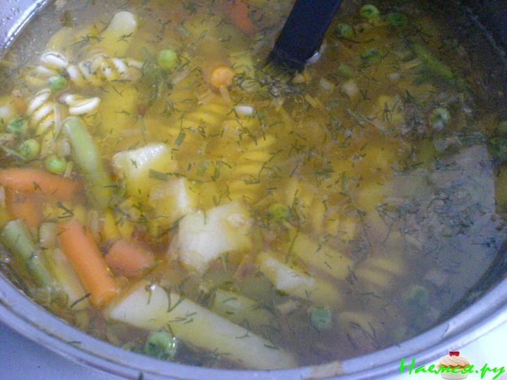 Лёгкий супчик с овощами и рожками