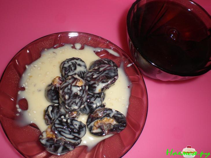 Чернослив со сгущенкой