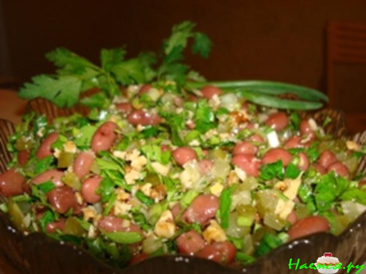 Фасолевый салат к мясу