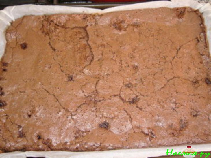 Двухслойное пирожное