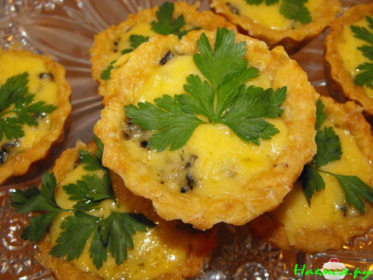 Корзинки с грибами