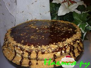 Торт 'Медовик' со сметанным кремом в глазури