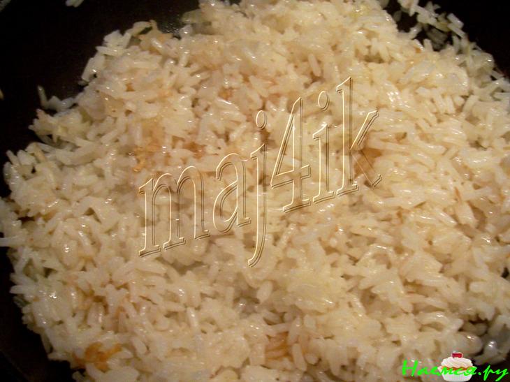 Нежный рис с орешками кешью