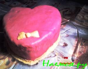 Бисквитный торт "Валентинка"