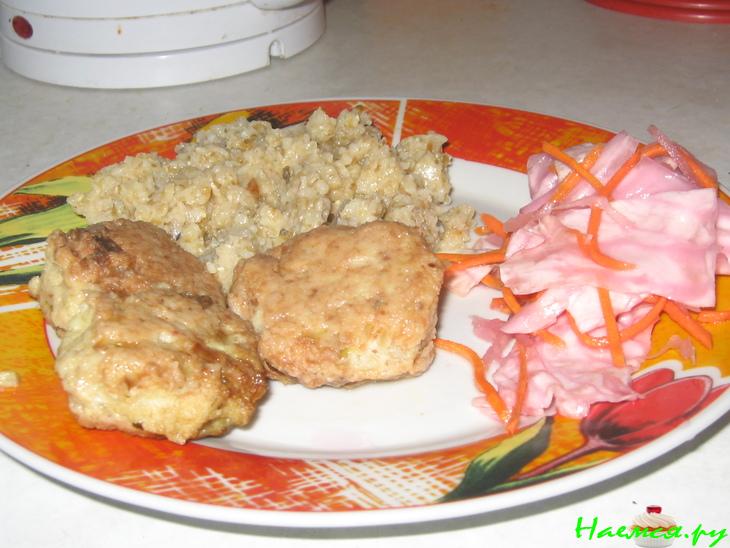 Рыбные котлеты из консервы