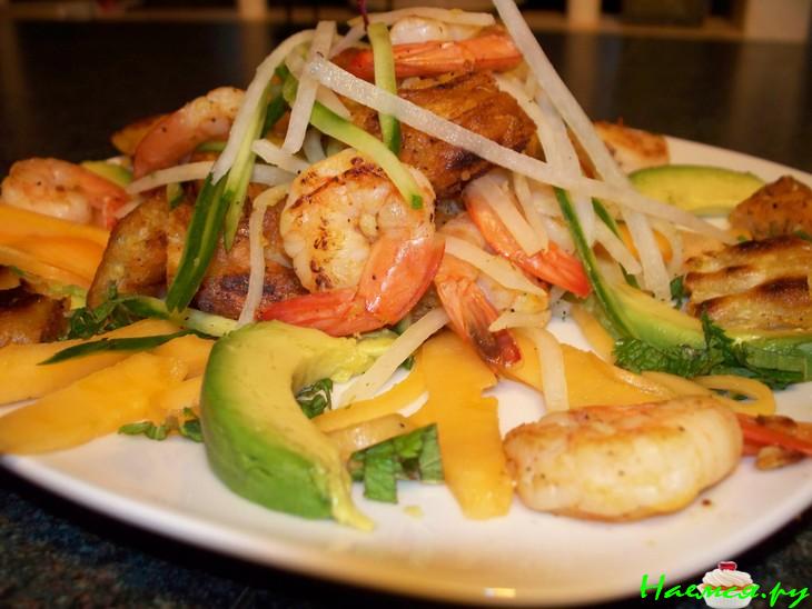 Салат с креветками и мятой Салат с креветками и мятой