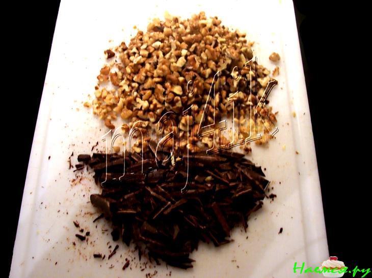 Брауни с шоколадом и орехами