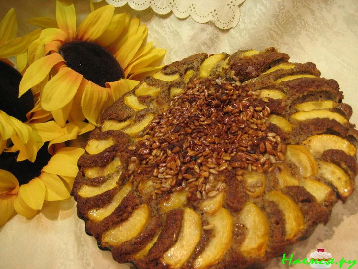 Пирог 'Подсолнух' с персиками