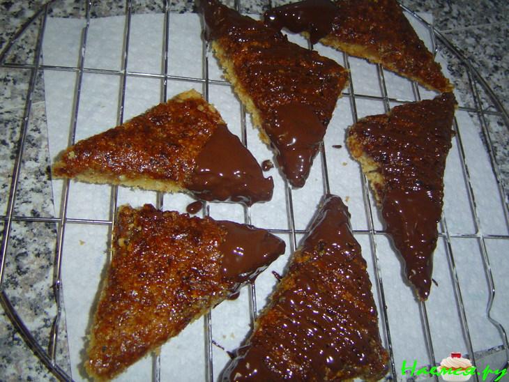 Пирожное "Ореховые треугольнички" Пирожное "Ореховые треугольнички"