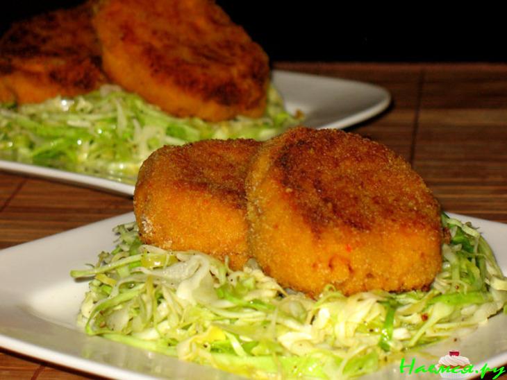 Крокеты из тыквы на гнёздах из капусты (Crocchette di zucca su nido crauti)