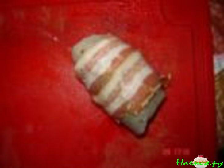 Окунь с грудинкой в духовке