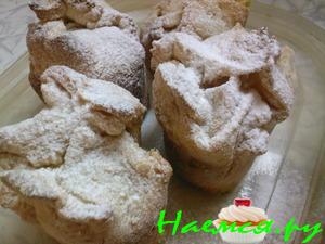 Творожные пирожные с ананасами и мармеладом