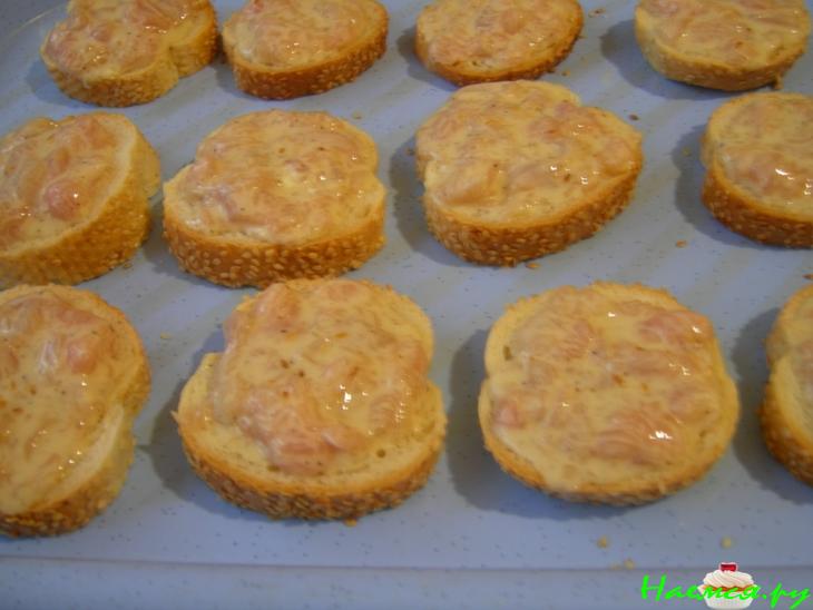 Горячие бутерброды с курятиной Горячие бутерброды с курятиной