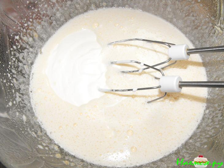 Пирог с маком и вишнями