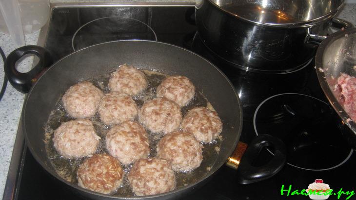 Тефтельки в овощном соусе