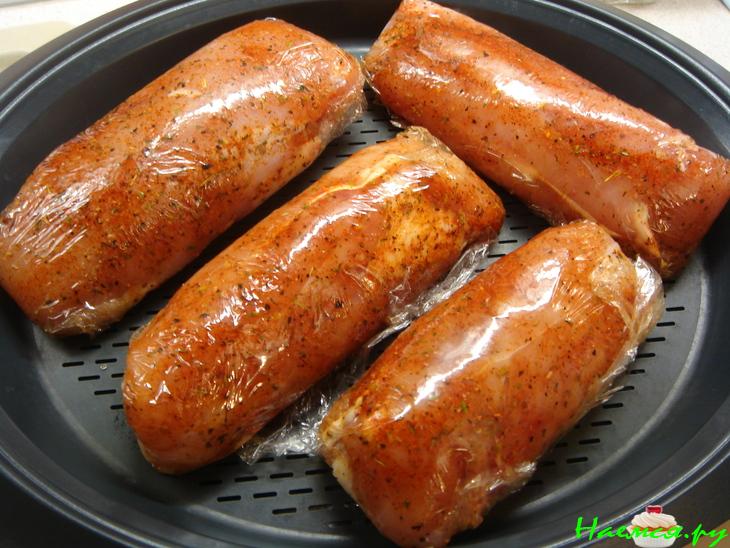 Куриная грудка, фаршированная свити и курагой, приготовленная на пару Куриная грудка, фаршированная свити и курагой, приготовленная на пару