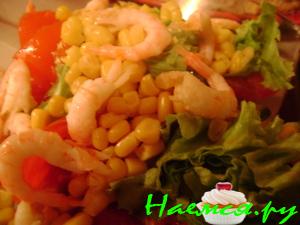 Весенний салат с креветками Весенний салат с креветками