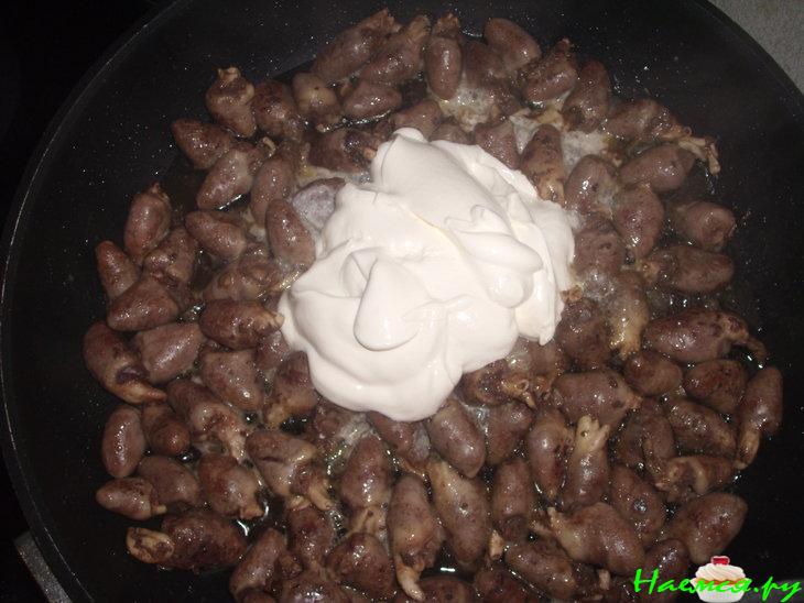 Куриные сердечки с ананасами