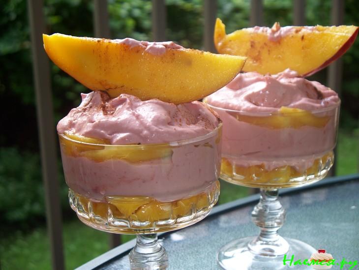 Фруктово-творожный десерт с молочным ликёром&nbsp; 