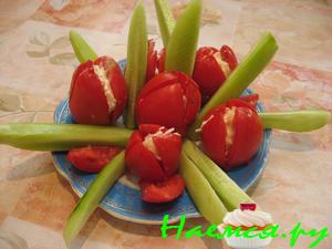 «Тюльпанчики» из томатов