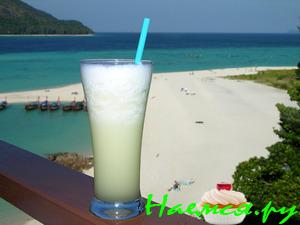 Бананово-ананасовый шейк