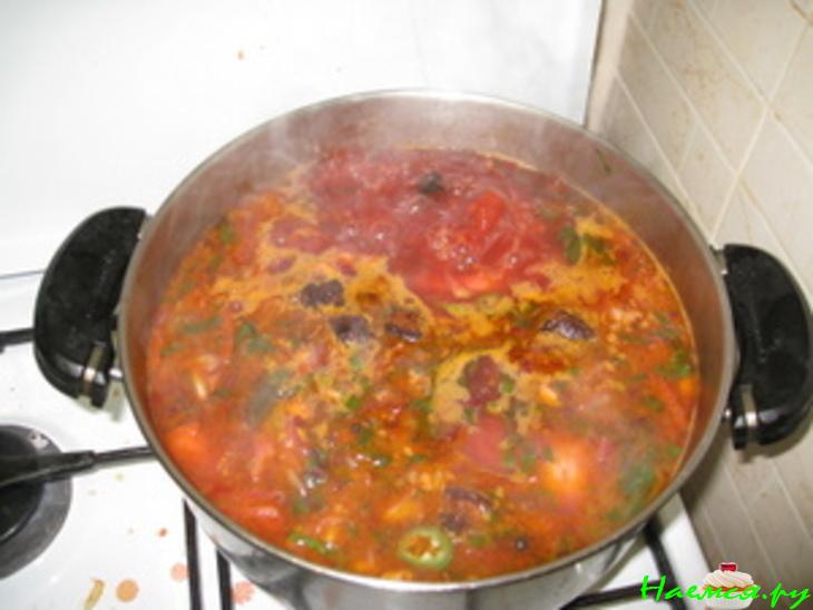 Борщ с фасолью и свекольной ботвой Борщ с фасолью и свекольной ботвой