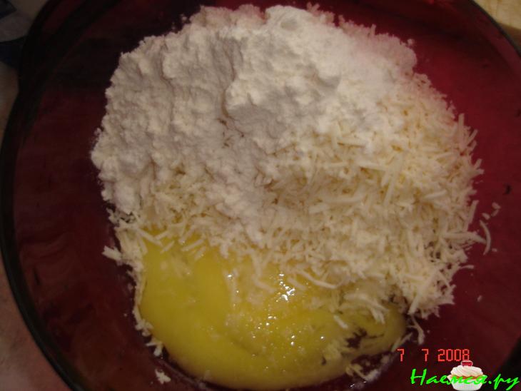 Суп с сырными лепёшечками