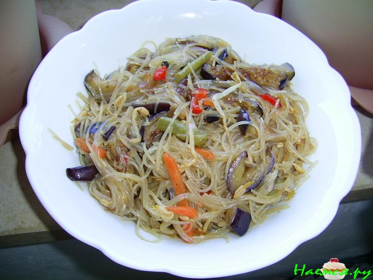Салат со стеклянной лапшой Салат со стеклянной лапшой