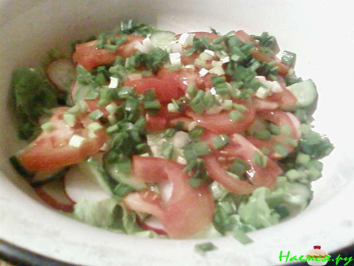 Салат овощной "Весенний" Салат овощной "Весенний"