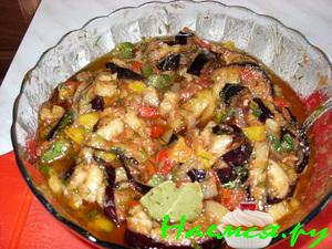 Закуска из баклажанов с чесноком с зеленью