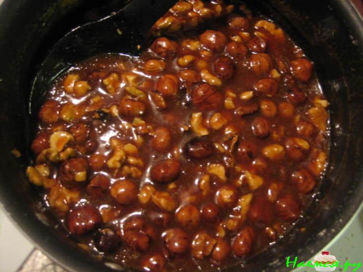 Орехово-медовый пирог