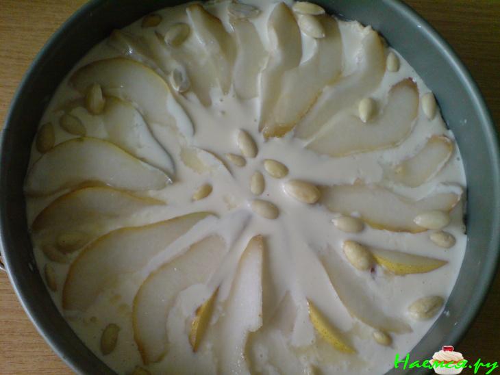 Грушевый тортик с клюквой