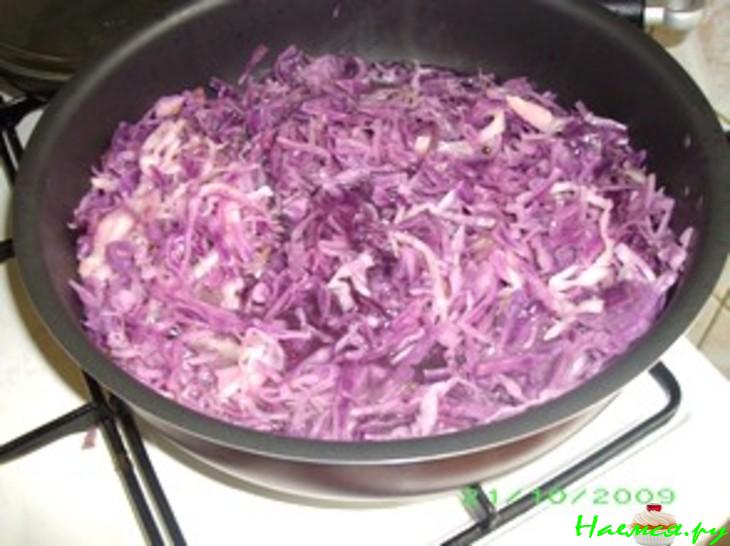 Солянка с краснокочанной капустой