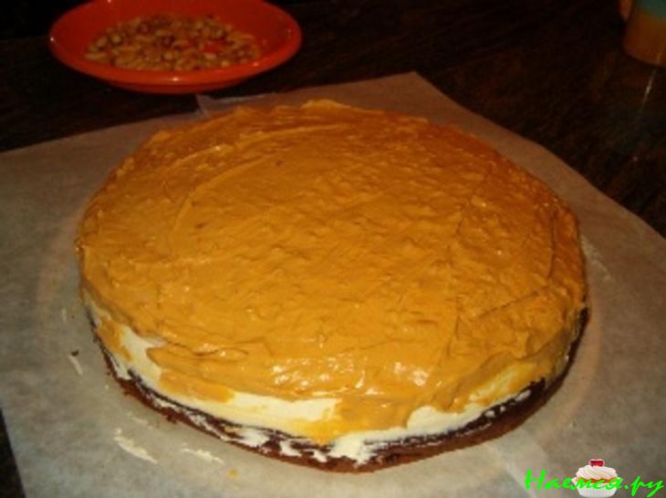 Торт праздничный "Сникерс"