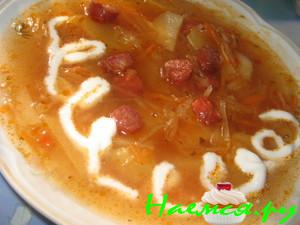 Суп с охотничьими колбасками