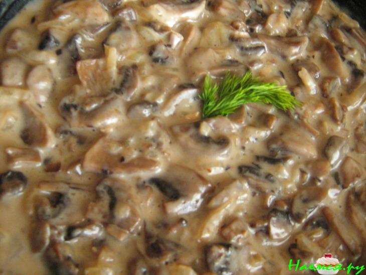 Грибной соус с плавленным сырком Грибной соус с плавленным сырком