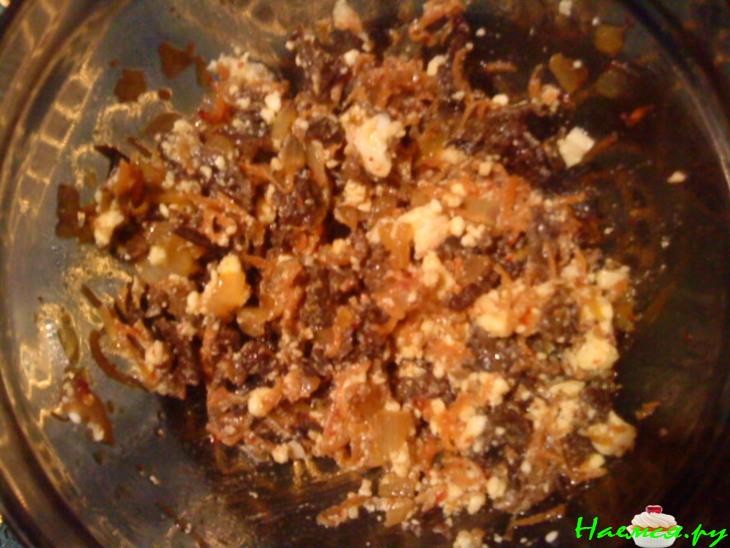 Жареные пирожки с грибами и яйцами