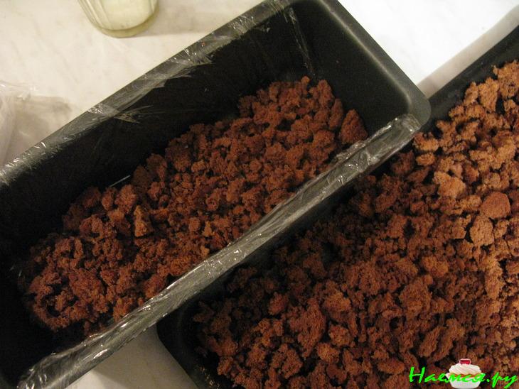 Шоколадное паве со взбитыми сливками, тоффи и зефиром