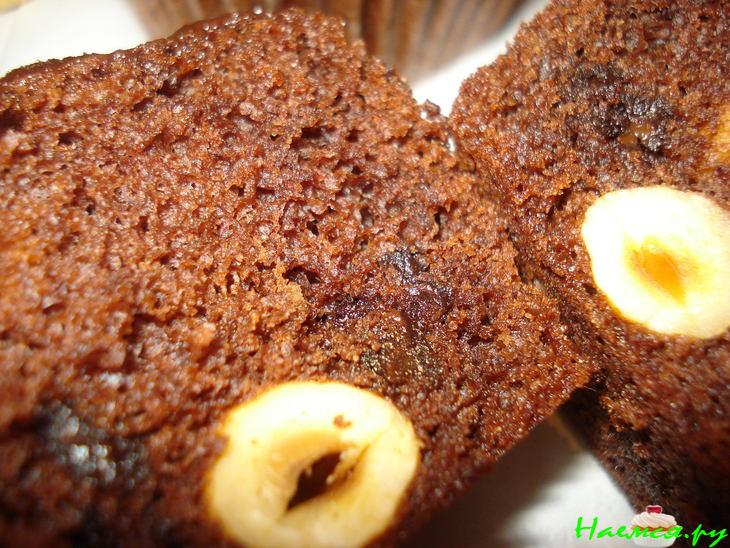 Шоколадные кексы с орехами и черносливом Шоколадные кексы с орехами и черносливом