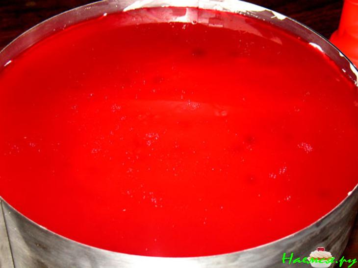 Торт с кремом из маскапоне и папайи под гранатовын желе "Красная шапочка"