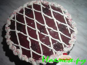 Шоколадный пирог с конфитюром