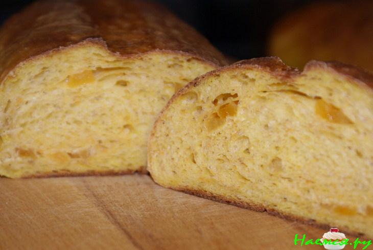 Тыквенный хлеб с овсяными хлопьями и курагой