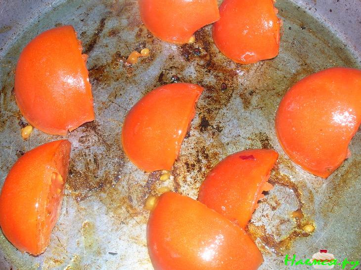 Салат из жареных перцев с помидорами Салат из жареных перцев с помидорами